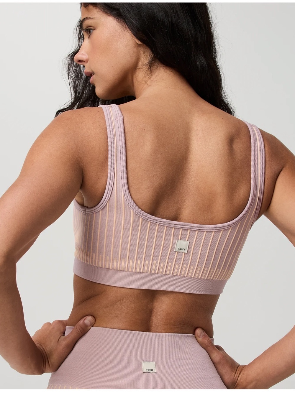 NWT Vuori women's bi color seamless bra sz M light peach/desert mauve (B) - Picture 2 of 9